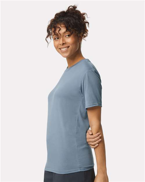 Gildan 42000 Unisex Performance? T-Shirt - Side view