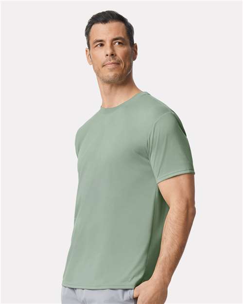 Gildan 42000 Unisex Performance? T-Shirt - Side view