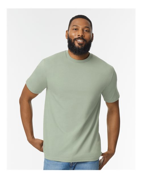 Gildan 65000 Unisex Softstyle? Midweight T-Shirt - Front view