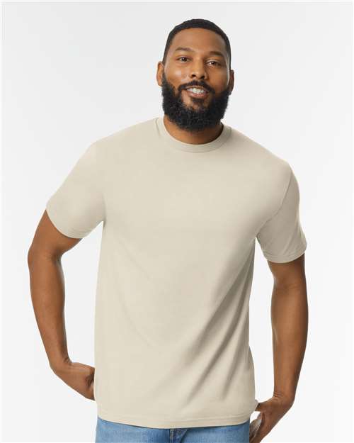 Gildan 65000 Unisex Softstyle? Midweight T-Shirt - Front view