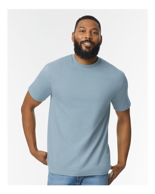 Gildan 65000 Unisex Softstyle? Midweight T-Shirt - Front view
