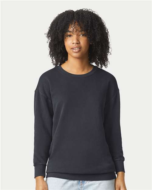 Comfort Colors 1466 Unisex Garment-Dyed Lightweight Crewneck Sweatshirt - Front view