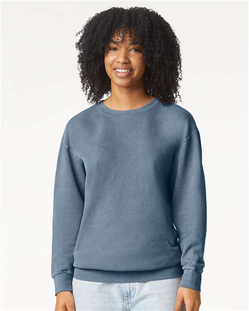 Comfort Colors 1466 Unisex Garment-Dyed Lightweight Crewneck Sweatshirt - Front view