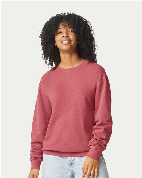 Comfort Colors 1466 Unisex Garment-Dyed Lightweight Crewneck Sweatshirt - Front view