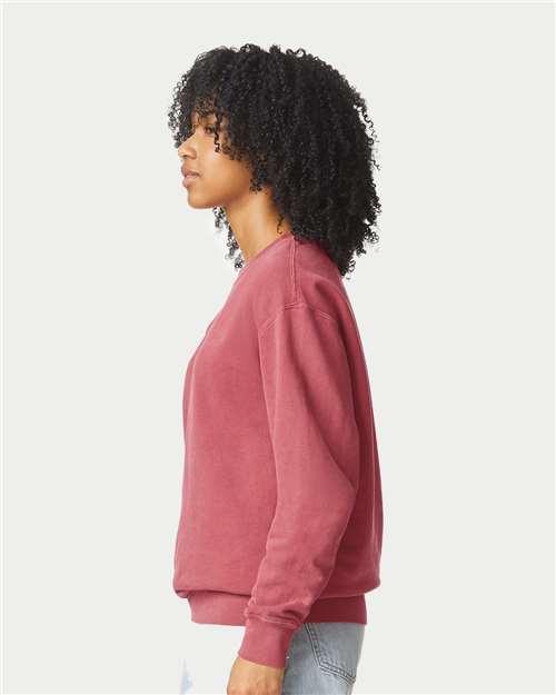 Comfort Colors 1466 Unisex Garment-Dyed Lightweight Crewneck Sweatshirt - Side view