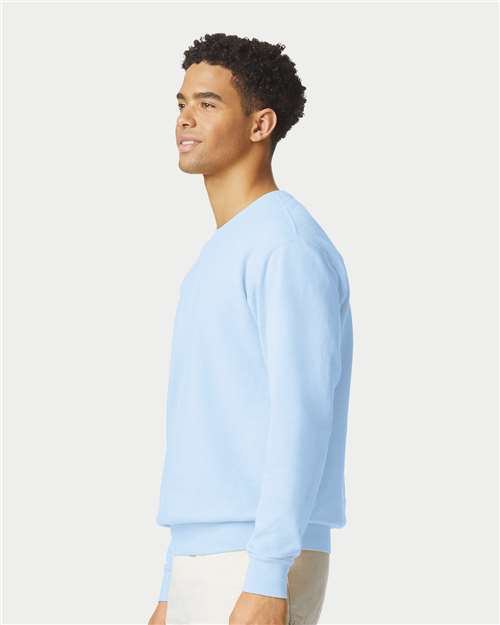 Comfort Colors 1466 Unisex Garment-Dyed Lightweight Crewneck Sweatshirt - Side view