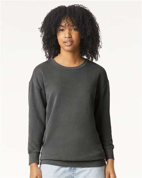 Comfort Colors 1466 Unisex Garment-Dyed Lightweight Crewneck Sweatshirt - Front view