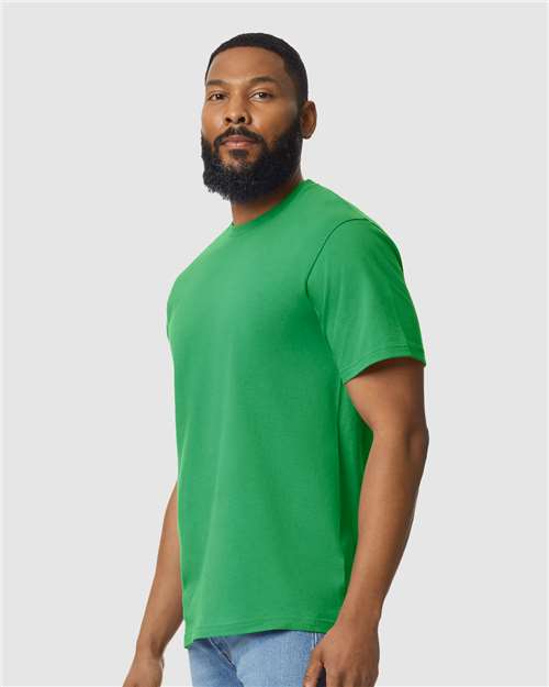 Gildan 65000 Unisex Softstyle? Midweight T-Shirt - Side view