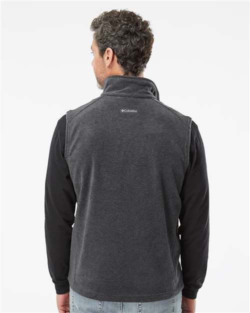 Columbia 212488 Men's Steens Mountain? Vest - Back view