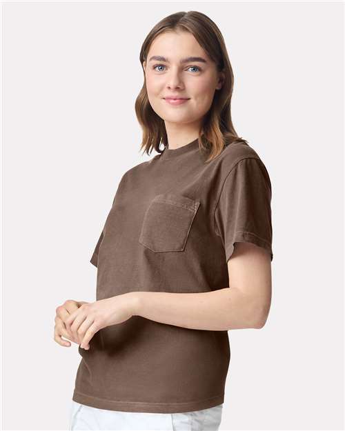Comfort Colors 6030 Unisex Garment-Dyed Heavyweight Pocket T-Shirt - Side view
