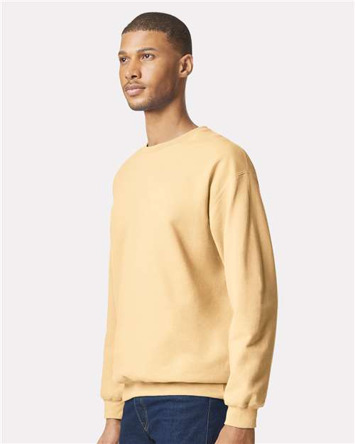 Gildan SF000 Unisex Softstyle? Midweight Crewneck Sweatshirt - Side view