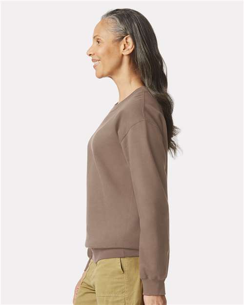Gildan SF000 Unisex Softstyle? Midweight Crewneck Sweatshirt - Side view