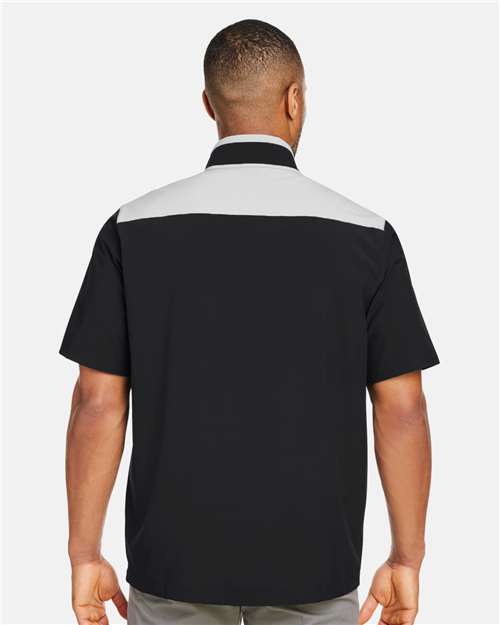 Under Armour 1389612 Men's Motivate 3.0 Short Sleeve Half-Zip - Back view