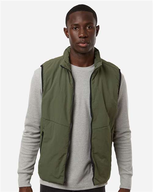 Weatherproof 26714 Men's Commuter Tech Vest - Front view
