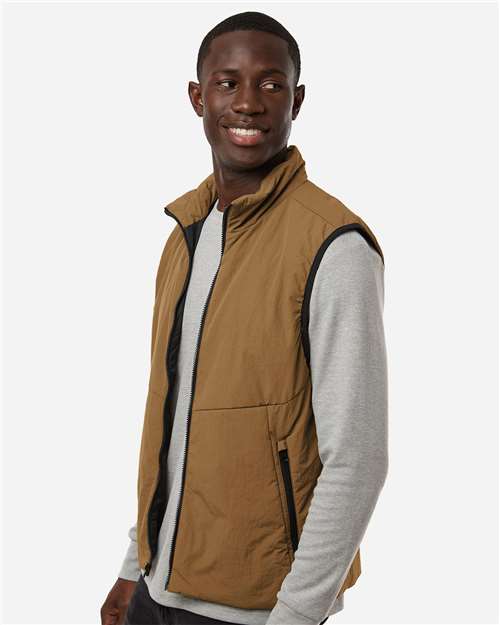 Weatherproof 26714 Men's Commuter Tech Vest - Side view