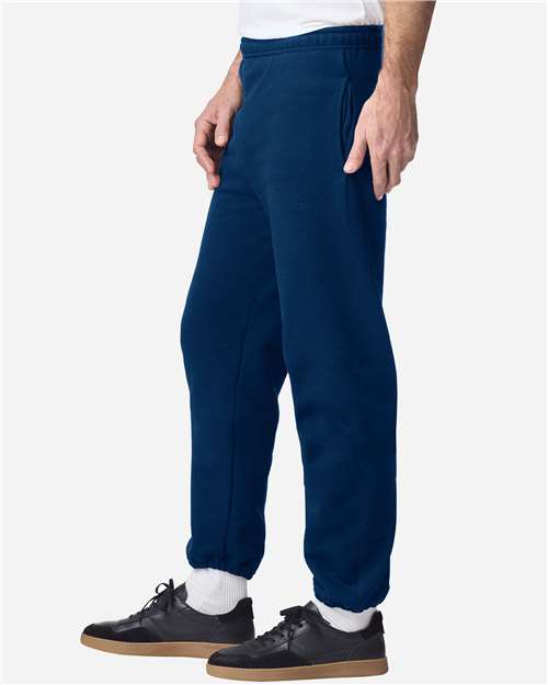Gildan 18100 Unisex Heavy Blend? Pocket Sweatpants - Side view