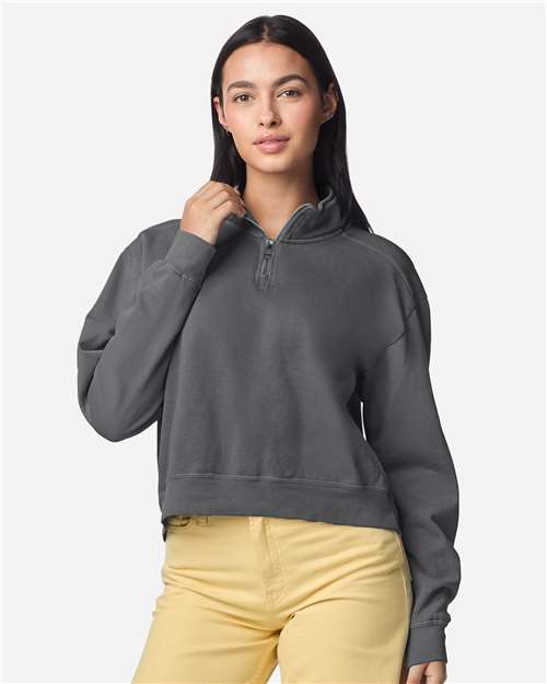 Comfort Colors 1580L Women's Garment-Dyed Mid-Length Quarter-Zip Sweatshirt - Front view