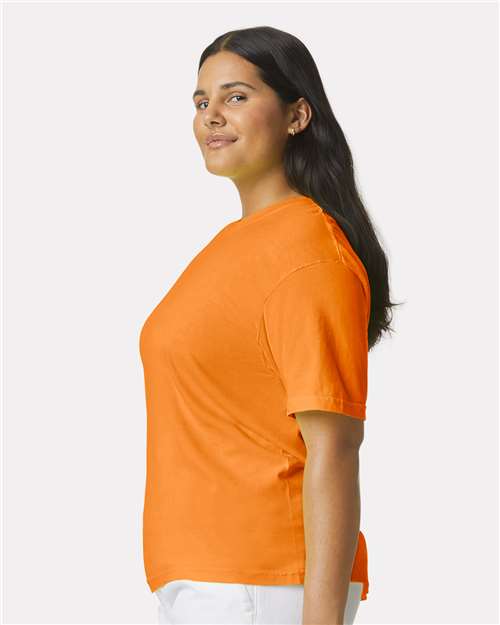 Comfort Colors 1717 Unisex Garment-Dyed Heavyweight T-Shirt - Side view