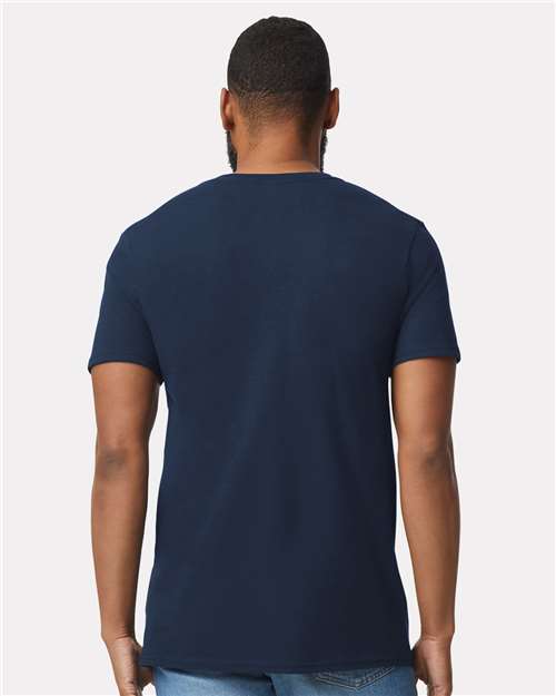 Gildan 64V00 Unisex Softstyle? V-Neck T-Shirt - Back view