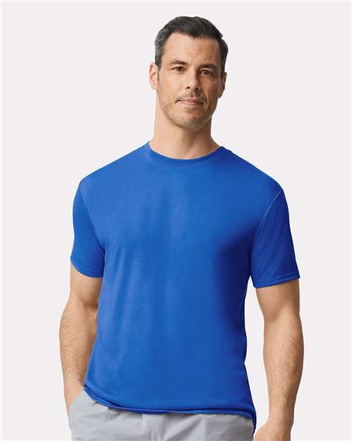 Gildan 42000 Unisex Performance? T-Shirt - Front view