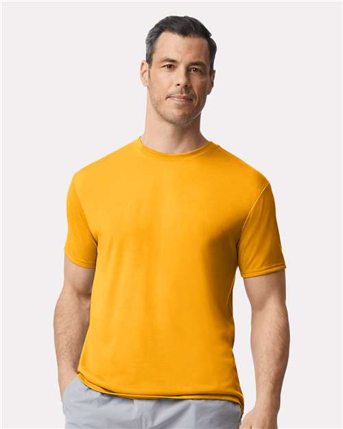 Gildan 42000 Unisex Performance? T-Shirt - Front view