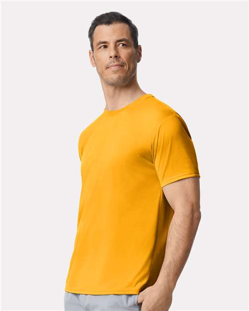 Gildan 42000 Unisex Performance? T-Shirt - Side view