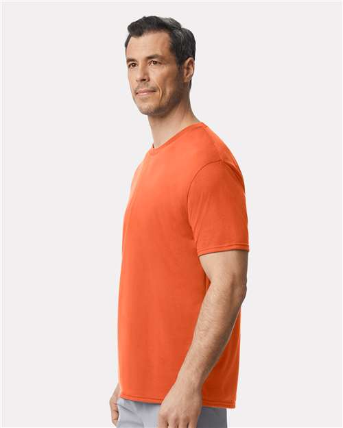 Gildan 42000 Unisex Performance? T-Shirt - Side view