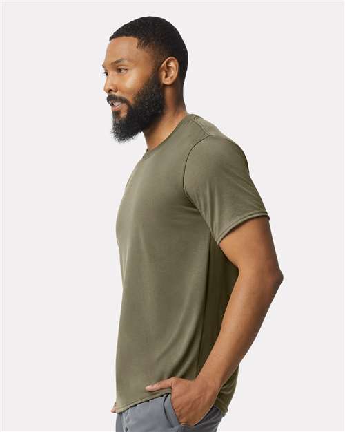 Gildan 42000 Unisex Performance? T-Shirt - Side view