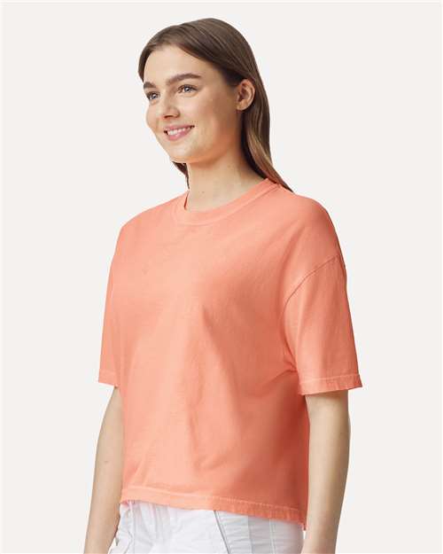 Comfort Colors 3023CL Women's Garment-Dyed Heavyweight Boxy T-Shirt - Side view